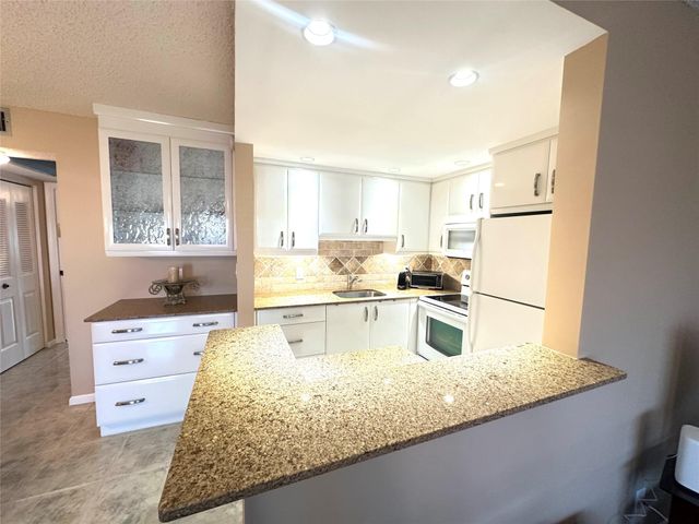 3116 Cambridge E 3116, Deerfield Beach, FL 33442