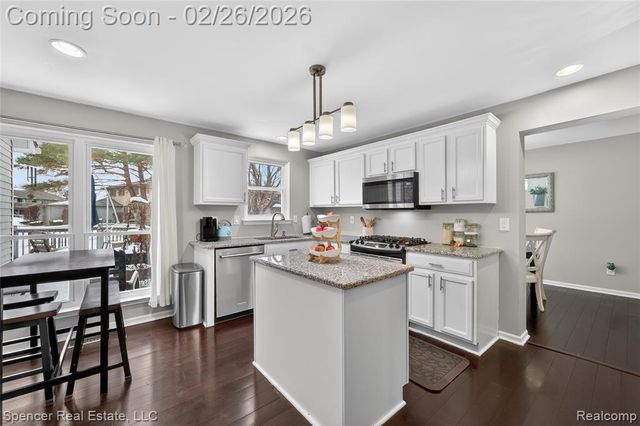 1117 Woodbriar Court, Oxford, MI 48371