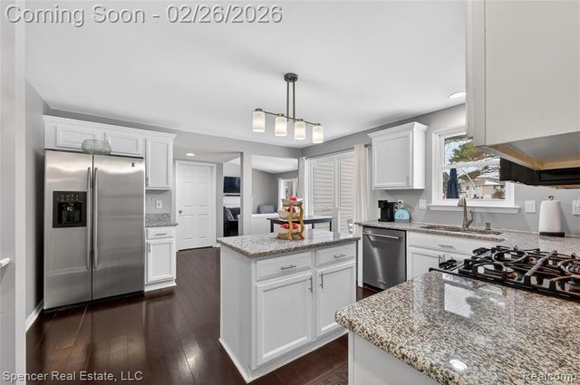 1117 Woodbriar Court, Oxford, MI 48371