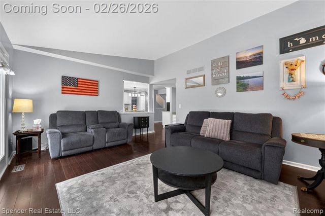 1117 Woodbriar Court, Oxford, MI 48371