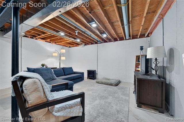 1117 Woodbriar Court, Oxford, MI 48371