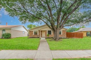 5905 Cedar Lane, Rowlett, TX 75089
