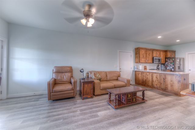 14850 N 28th East Avenue, Skiatook, OK 74070