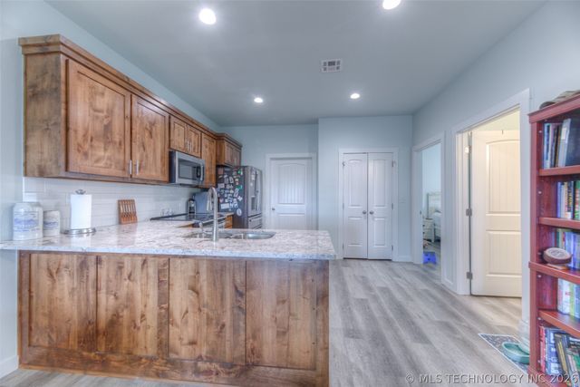 14850 N 28th East Avenue, Skiatook, OK 74070