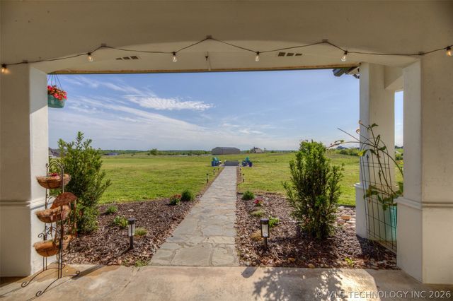 14850 N 28th East Avenue, Skiatook, OK 74070