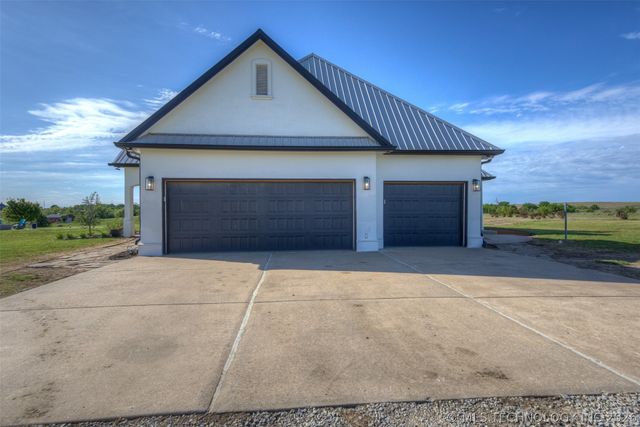 14850 N 28th East Avenue, Skiatook, OK 74070