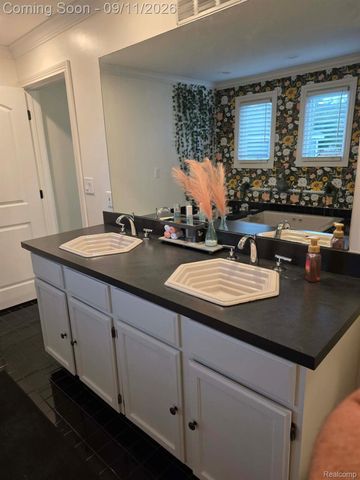 503 Horner Drive, Oxford Charter Township, MI 48371
