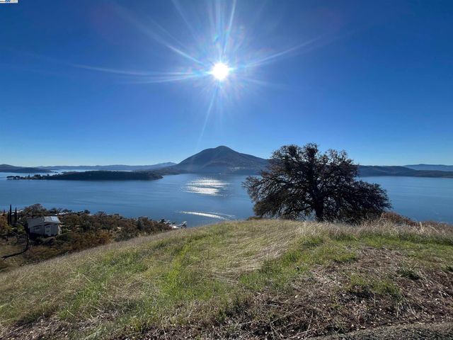 7620 Verna Way, Glenhaven, CA 95443