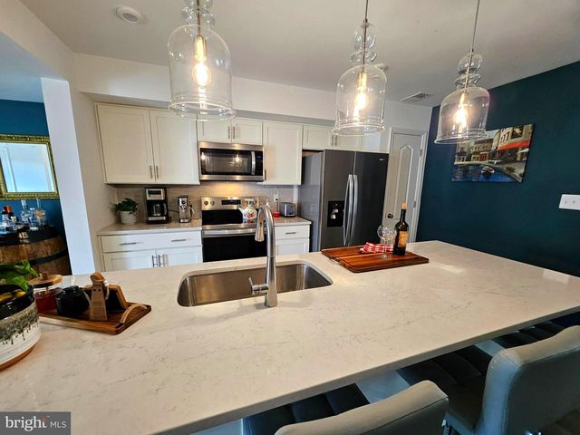 44 SCRUB PINE CT, Bunker Hill, WV 25413