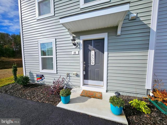 44 SCRUB PINE CT, Bunker Hill, WV 25413