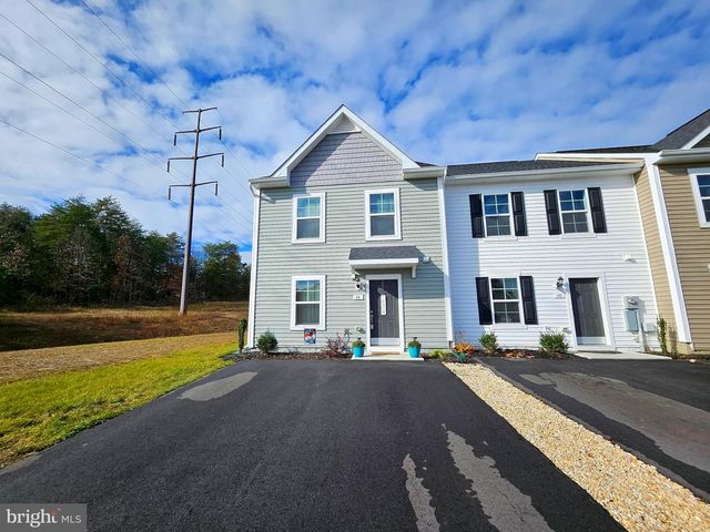 44 SCRUB PINE CT, Bunker Hill, WV 25413