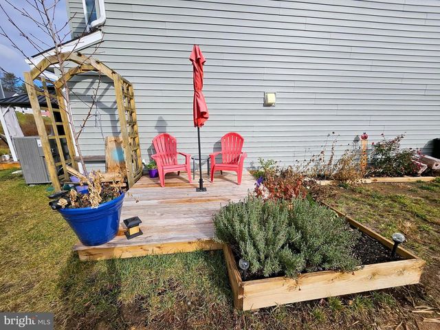 44 SCRUB PINE CT, Bunker Hill, WV 25413