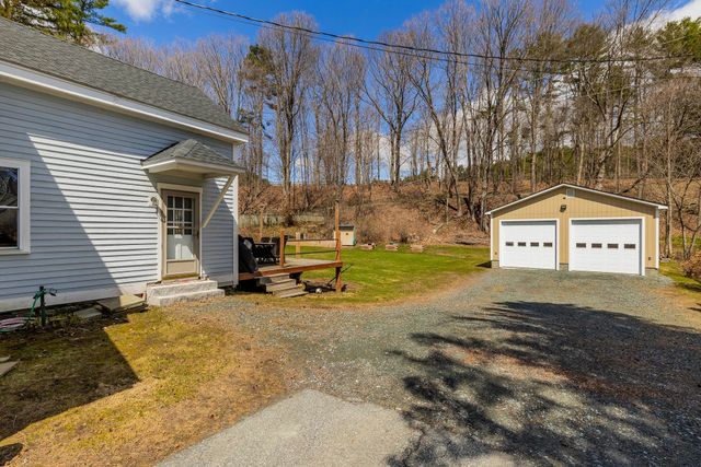 30 Vermont Route 12, Hartland, VT 05048