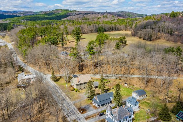 30 Vermont Route 12, Hartland, VT 05048