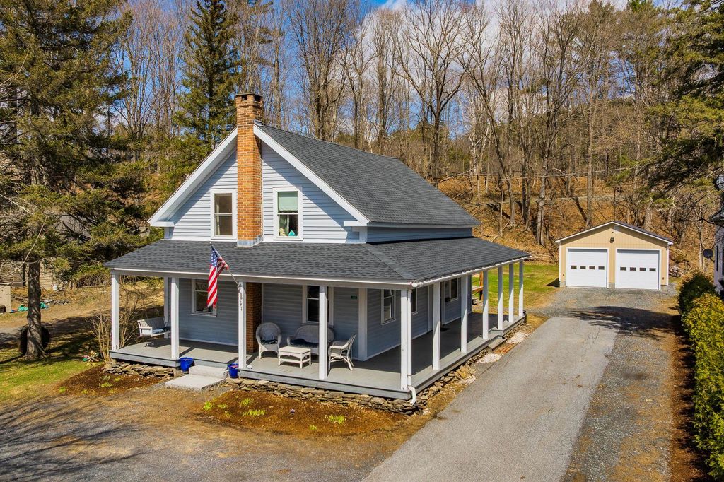 30 Vermont Route 12, Hartland, VT 05048