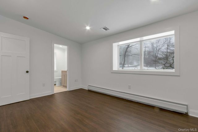 570 Kings Highway, Valley Cottage, NY 10989