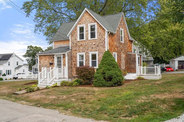 45 Holbrook Rd, Weymouth, MA 02191