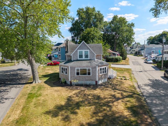 45 Holbrook Rd, Weymouth, MA 02191