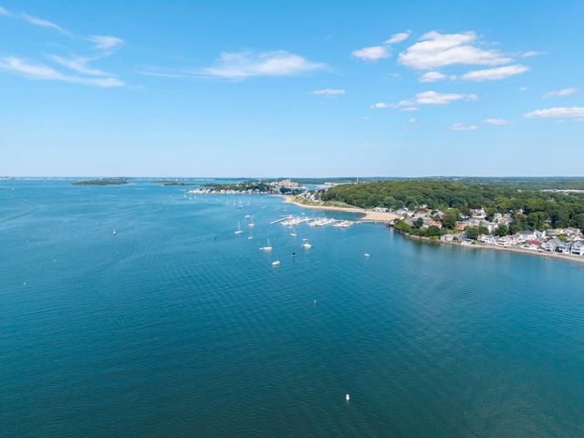 45 Holbrook Rd, Weymouth, MA 02191