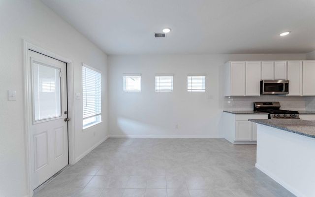 426 Monarch Trail, Huntsville, TX 77320