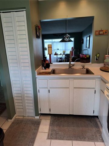 4653 LAKE VILLA DRIVE B, Clearwater, FL 33762