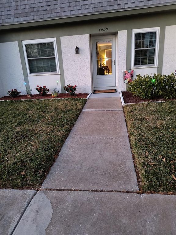 4653 LAKE VILLA DRIVE B, Clearwater, FL 33762