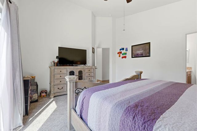 727 W Willow Oak Avenue, Porterville, CA 93257