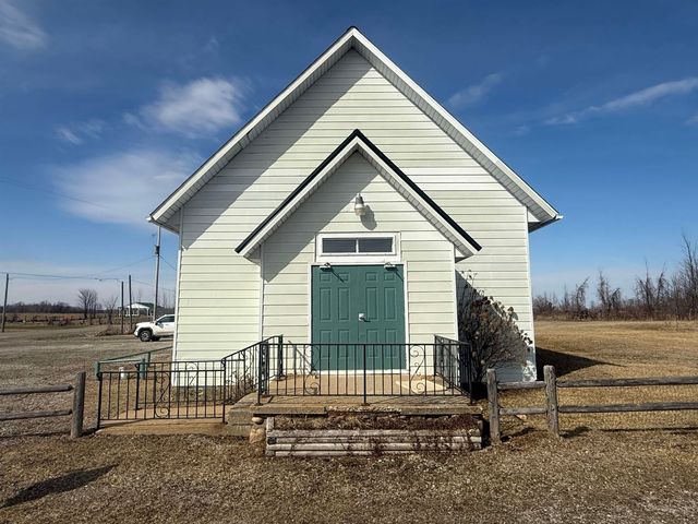 4494 W Main Street Rd Roads, Sterling, MI 48659