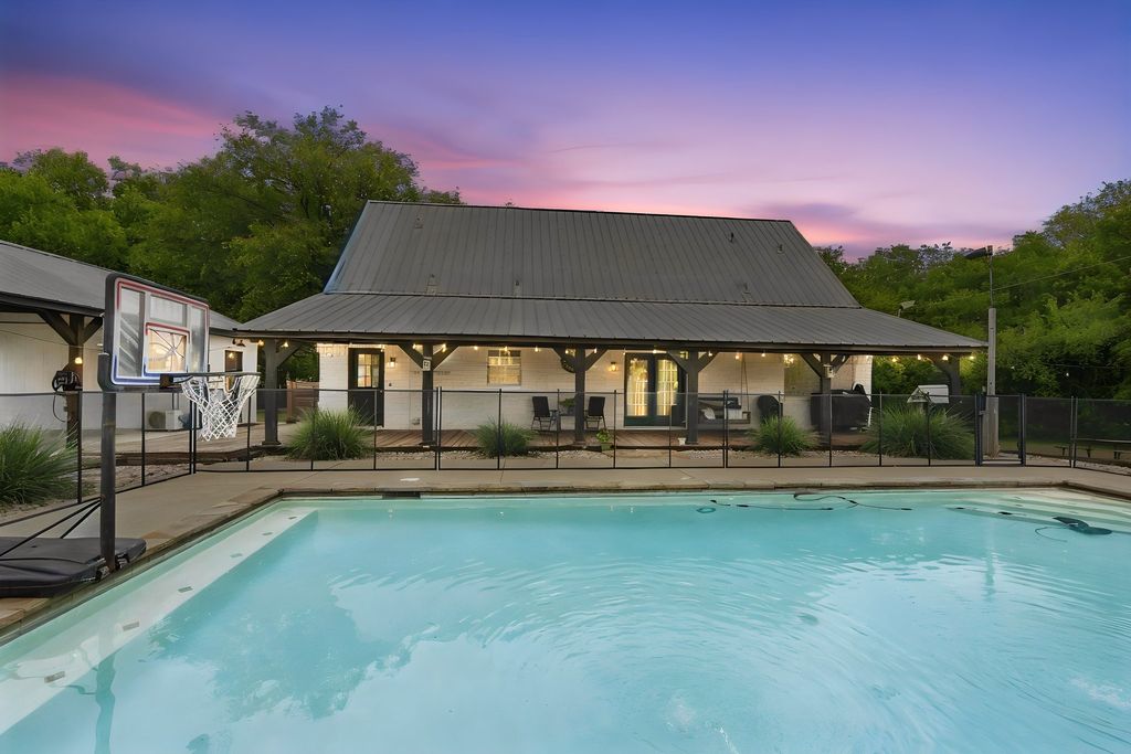 3410 Skinner Road, Midlothian, TX 76065 — exterior