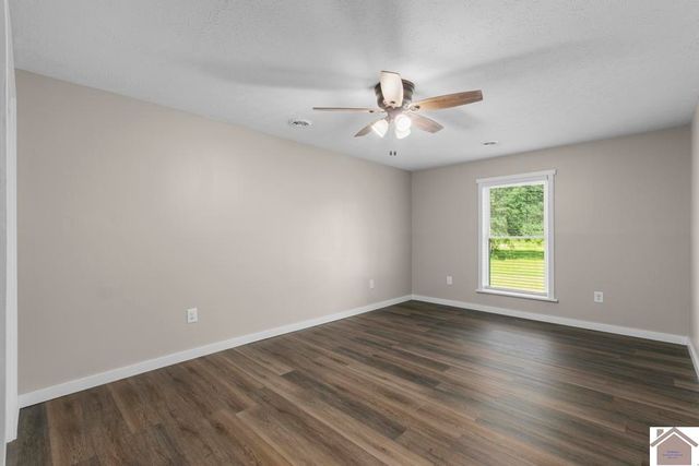 3960 Husband Road, Paducah, KY 42003