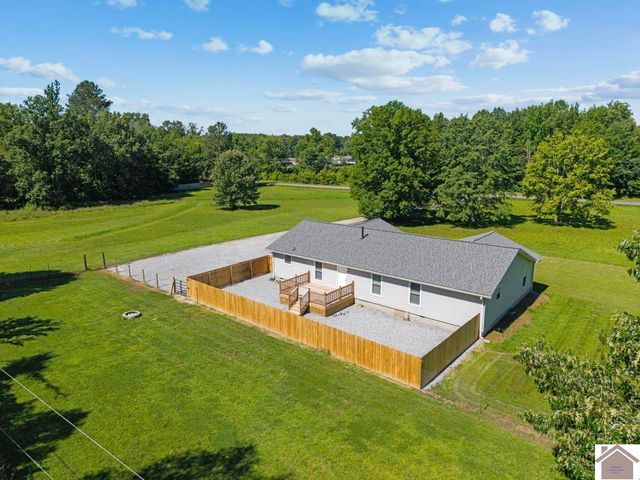 3960 Husband Road, Paducah, KY 42003
