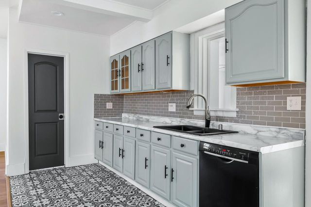 1412 Adams STREET, La Crosse, WI 54601