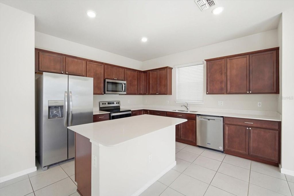 Image 7 of property listing at 20466 MONZA LOOP, Land O Lakes, FL 34638