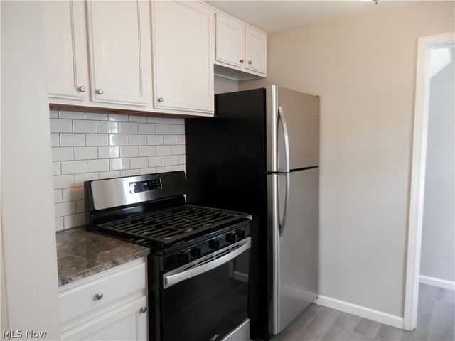 1277 Iroquois Avenue, Mayfield Heights, OH 44124