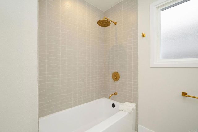 219 W Acacia Ave, El Segundo, CA 90245