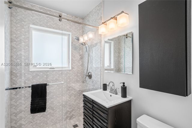 810 Venetia Ave, Coral Gables, FL 33134
