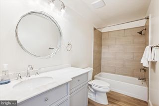 6515 GRETNA GREEN WAY, Alexandria, VA 22312