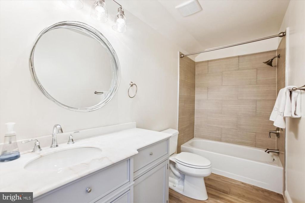 6515 GRETNA GREEN WAY, Alexandria, VA 22312