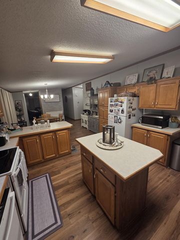 204 E 4th Street, Donnelly, MN 56235