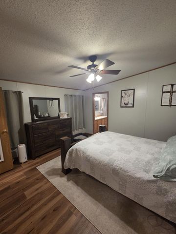 204 E 4th Street, Donnelly, MN 56235