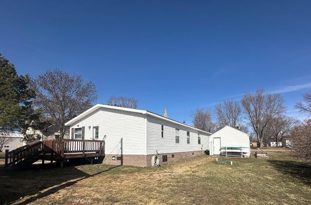 204 E 4th Street, Donnelly, MN 56235