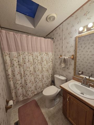 204 E 4th Street, Donnelly, MN 56235