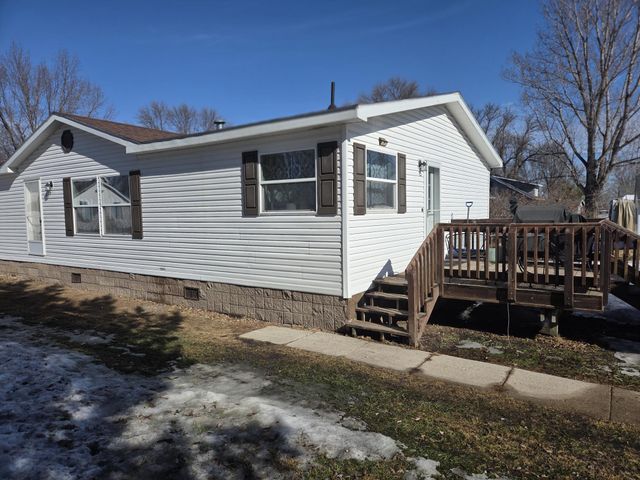 204 E 4th Street, Donnelly, MN 56235