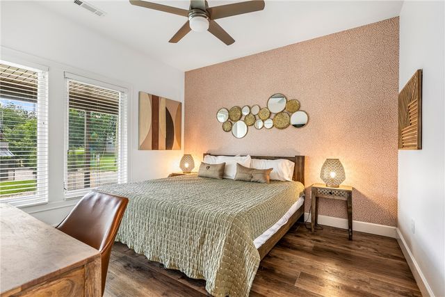 517 Hook Street, Bentonville, AR 72712