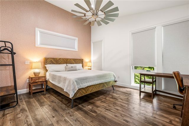 517 Hook Street, Bentonville, AR 72712