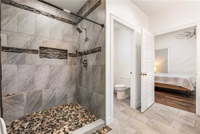 517 Hook Street, Bentonville, AR 72712