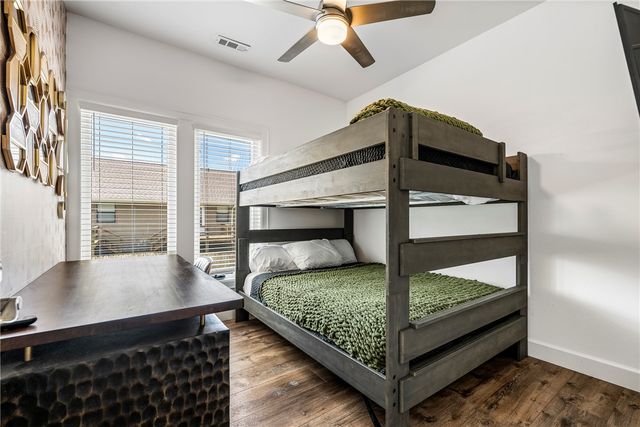 517 Hook Street, Bentonville, AR 72712