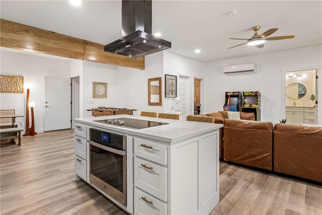 517 Hook Street, Bentonville, AR 72712