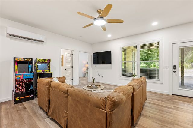 517 Hook Street, Bentonville, AR 72712