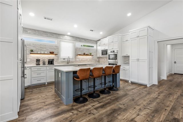 517 Hook Street, Bentonville, AR 72712